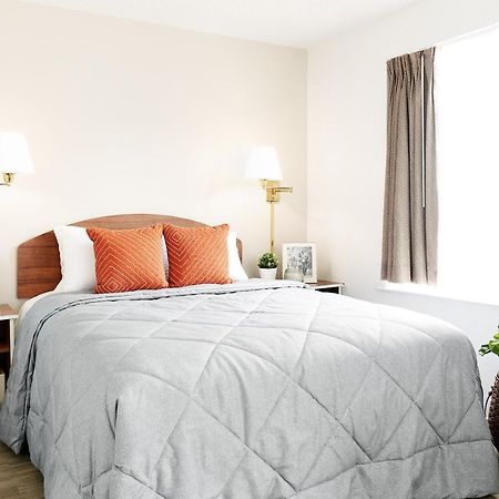Intown Suites Extended Stay Chicago Il - Oakbrook Villa Park Екстериор снимка