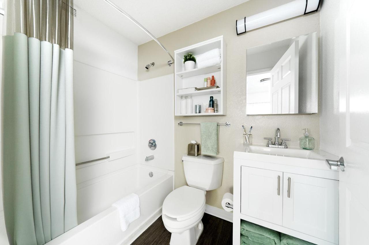 Intown Suites Extended Stay Chicago Il - Oakbrook Villa Park Екстериор снимка